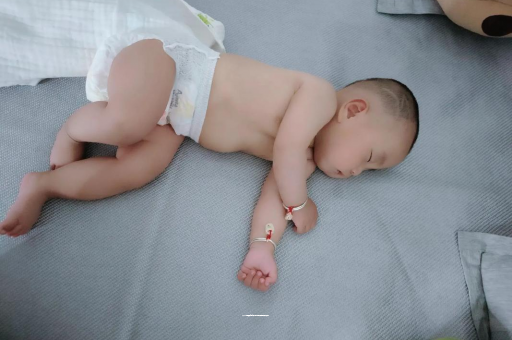 红河宝宝口水多怎么回事